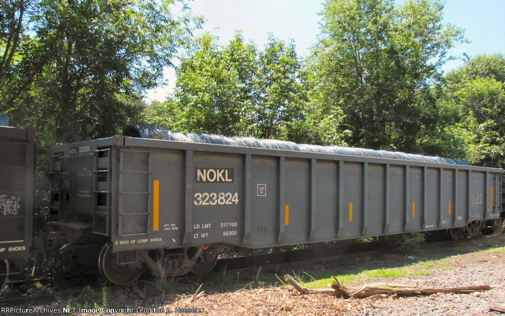 NOKL 323824 (ex-WFRX 323824) loaded